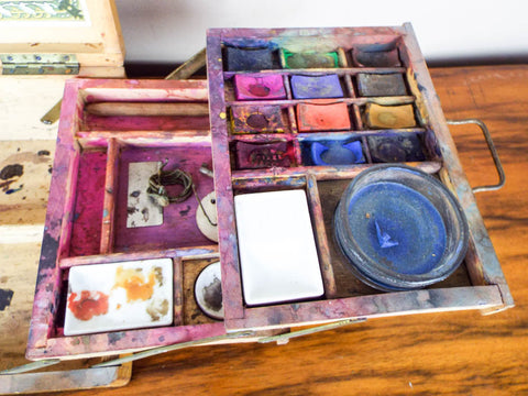 the antique french paint box